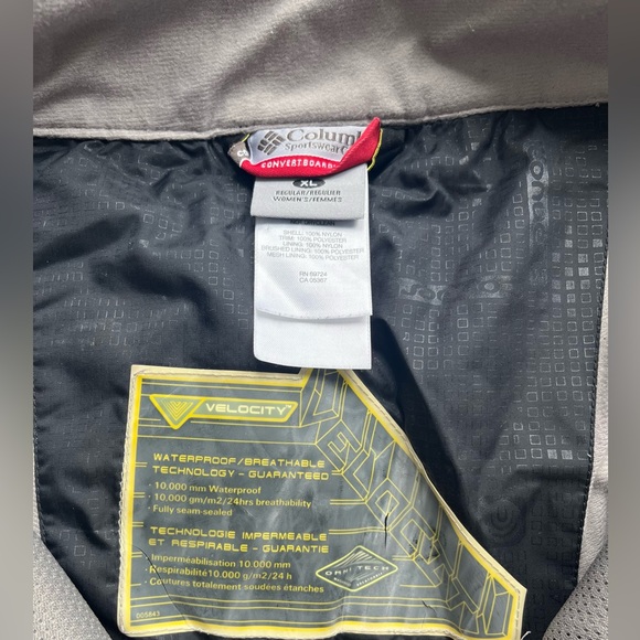 Women’s Columbia snow pants - Picture 7 of 11